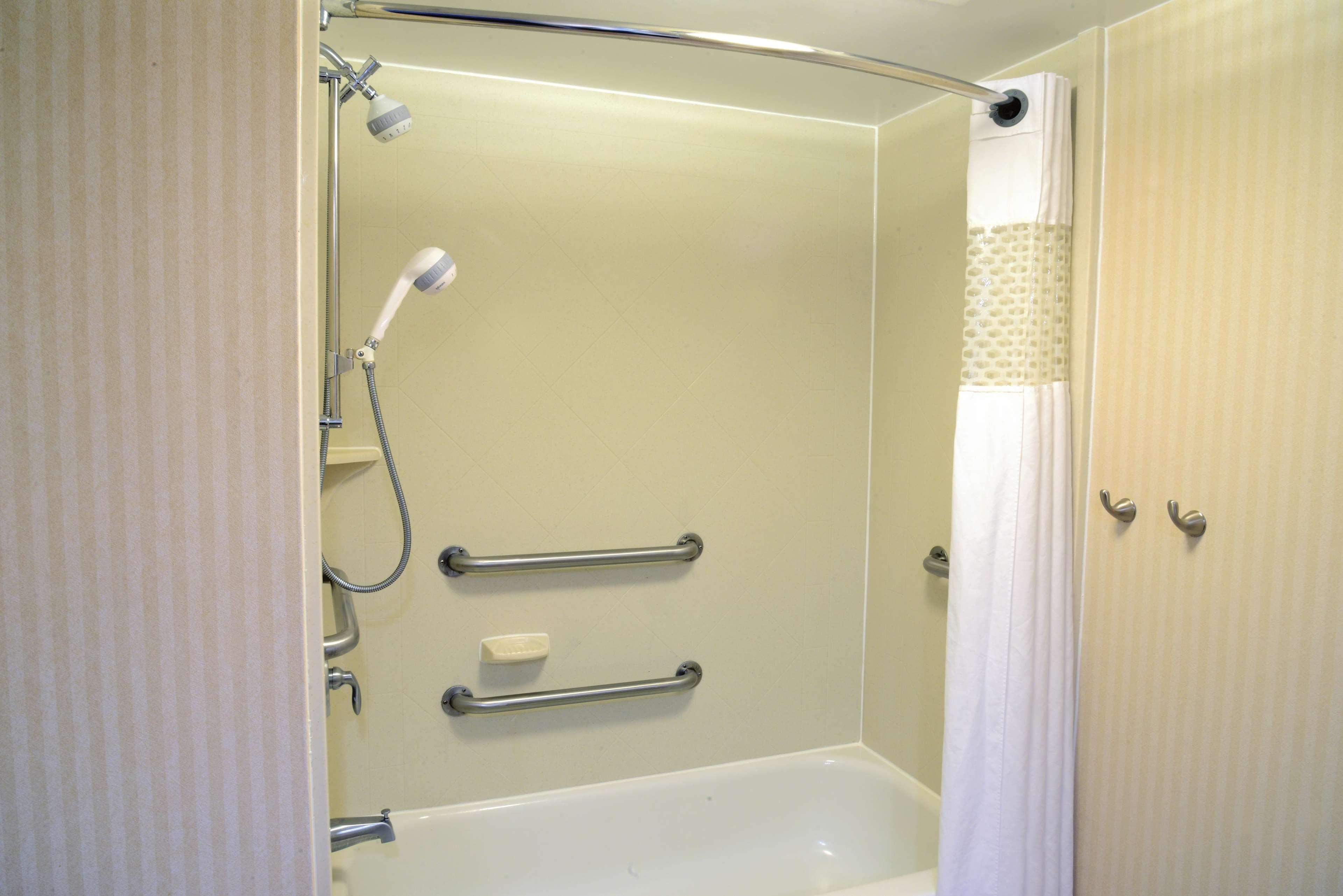 Hampton Inn Charleston Downtown Екстериор снимка