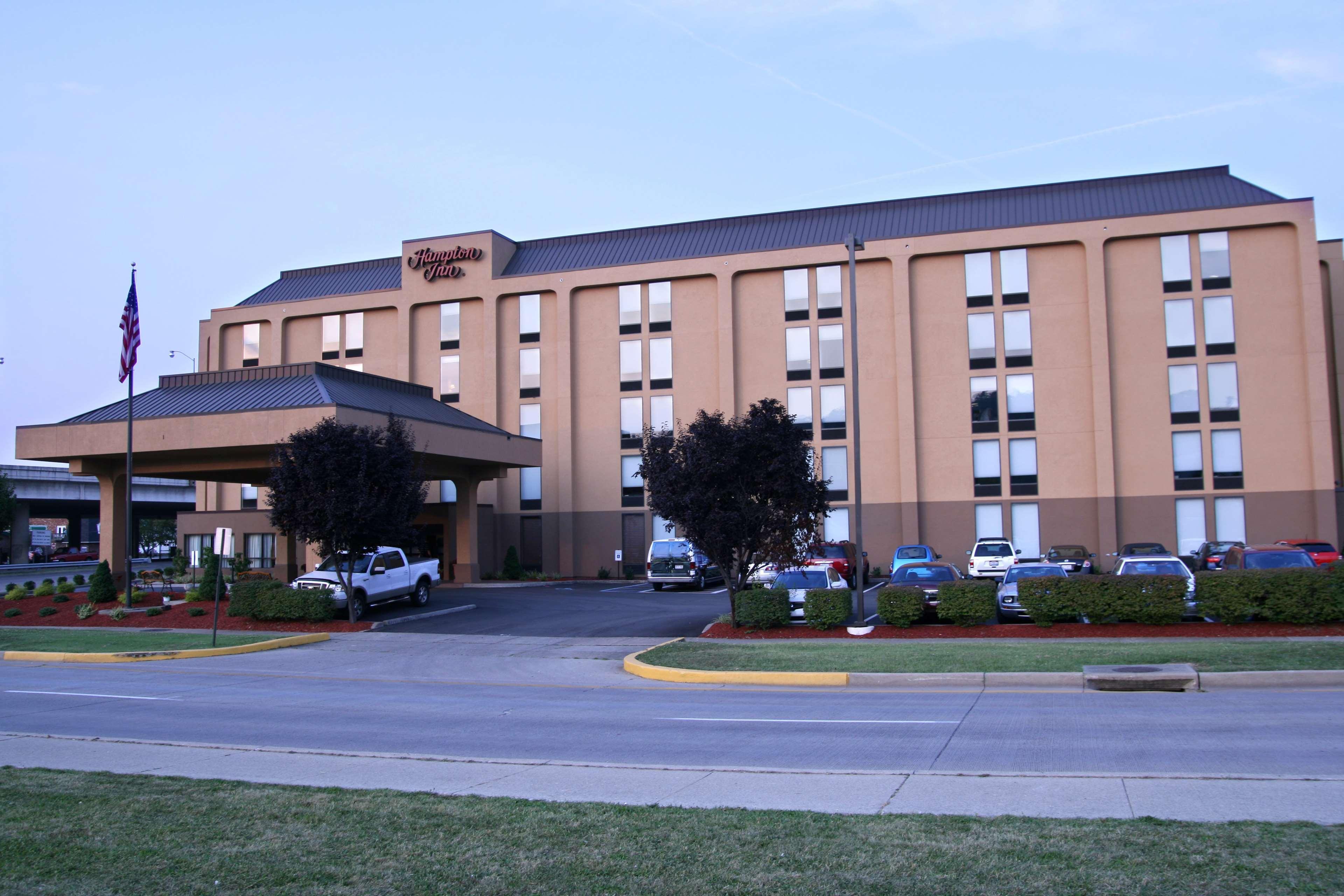 Hampton Inn Charleston Downtown Екстериор снимка
