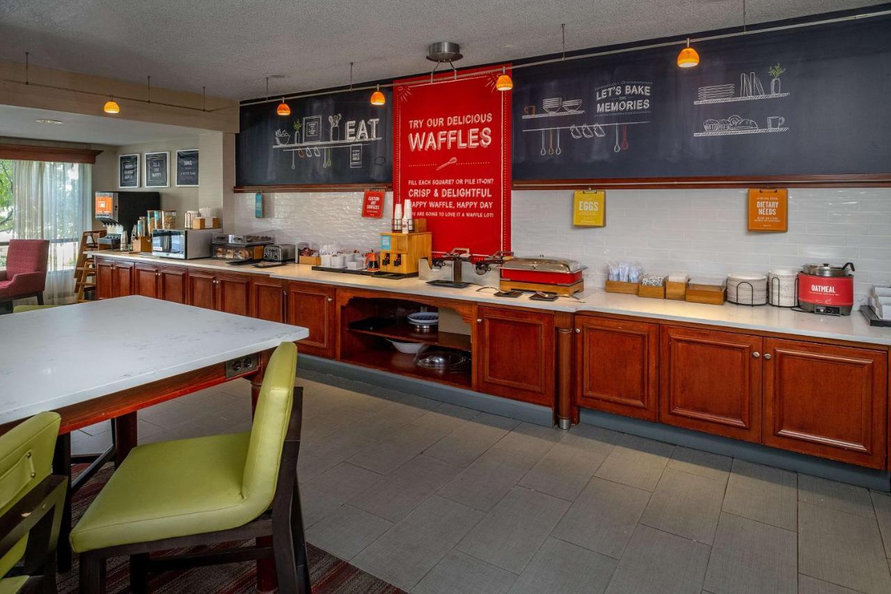 Hampton Inn Charleston Downtown Екстериор снимка