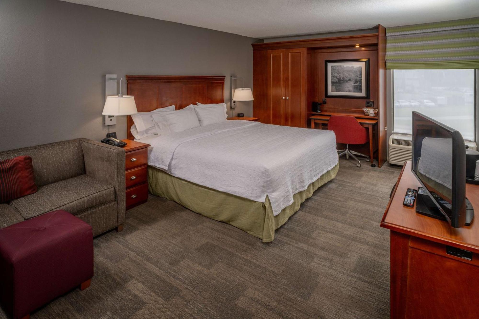 Hampton Inn Charleston Downtown Екстериор снимка